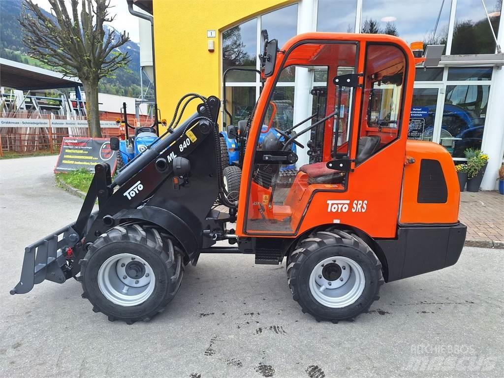 Toyo 840 Ładowacze i koparki czołowe