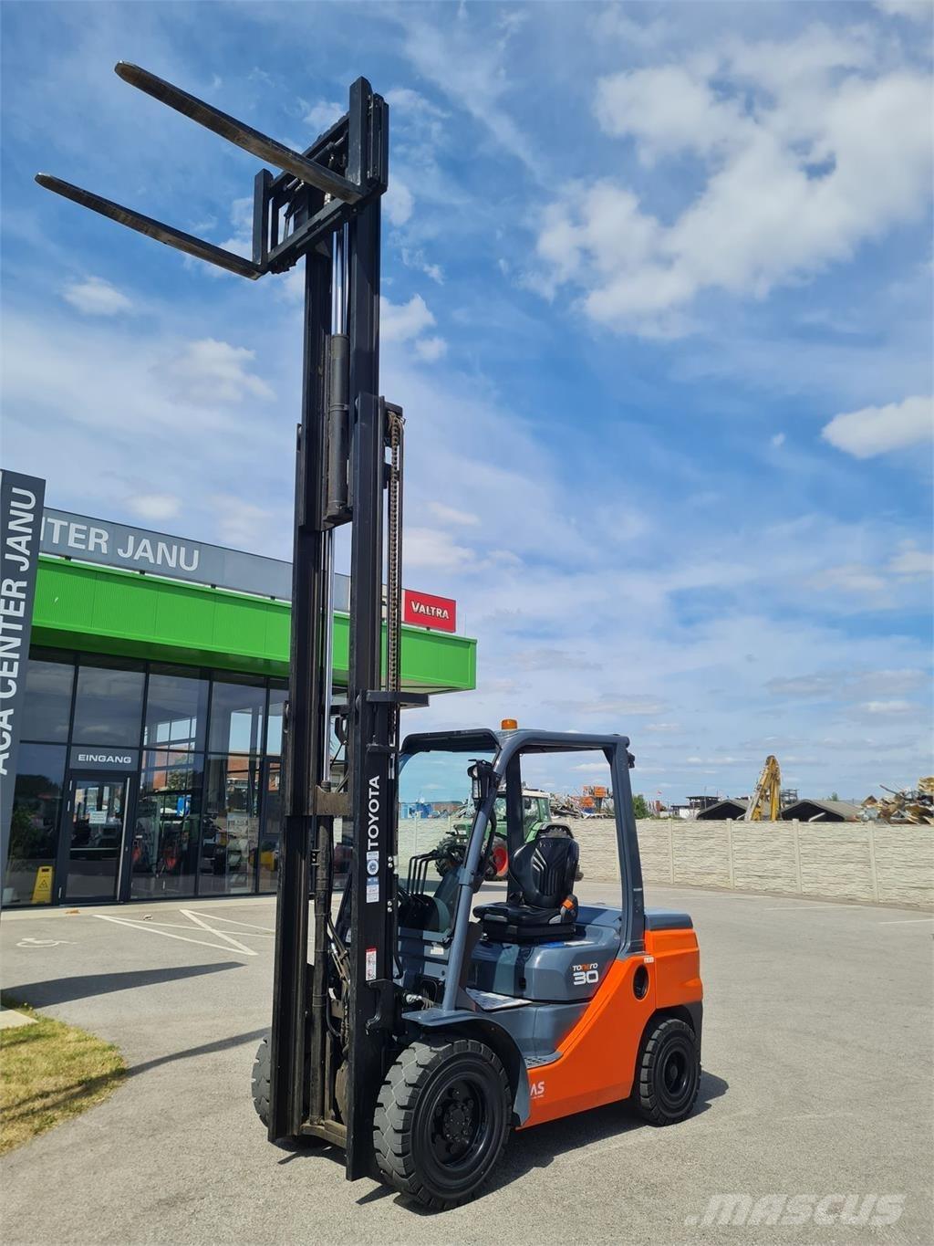 Toyota 52-8FDF30 Wózki widłowe inne