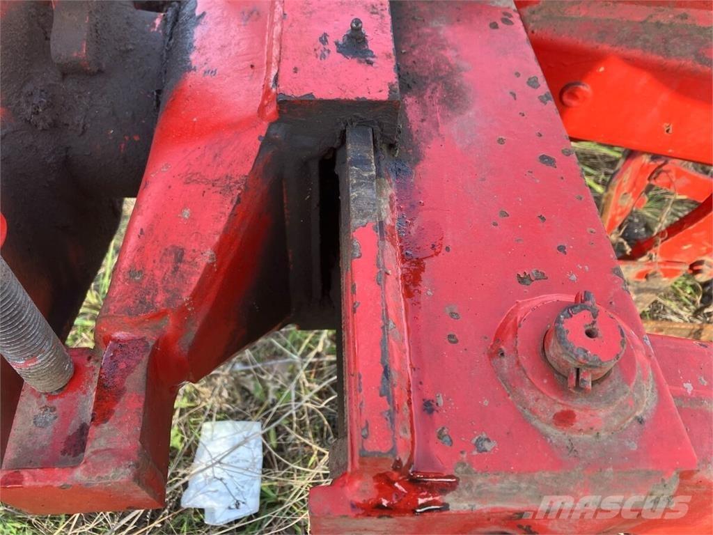 Vogel & Noot LM 820 Pługi