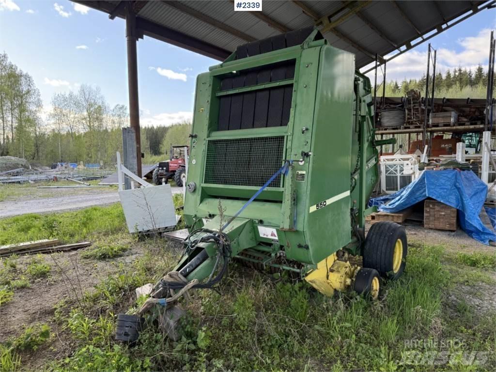 John Deere 550 Prasy zwijające