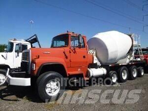 Ford LT9000 Inne