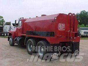 Mack R690ST Polewaczki