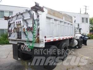 Mack RD688S Lemiesze i pługi śnieżne