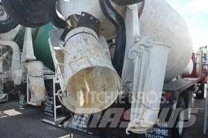 Mack RD690S Inne