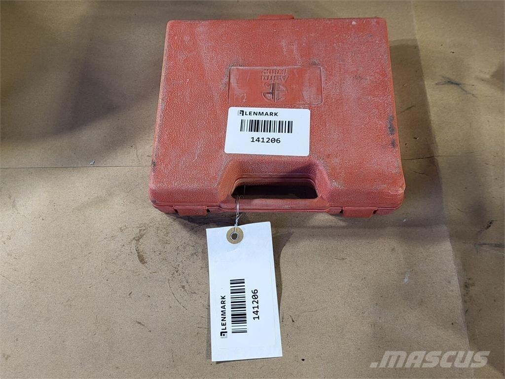  ASTRO-PNEUMATIC 7802 Maszyny budowlane - Inne