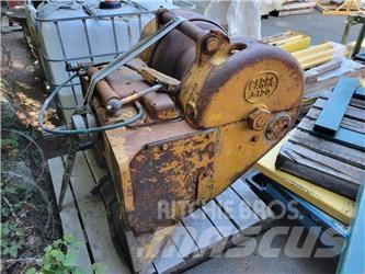 Carco J-120 Maszty