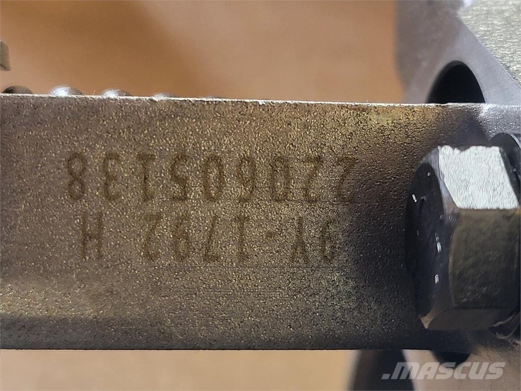 CAT 520-2925 Pompy wodne