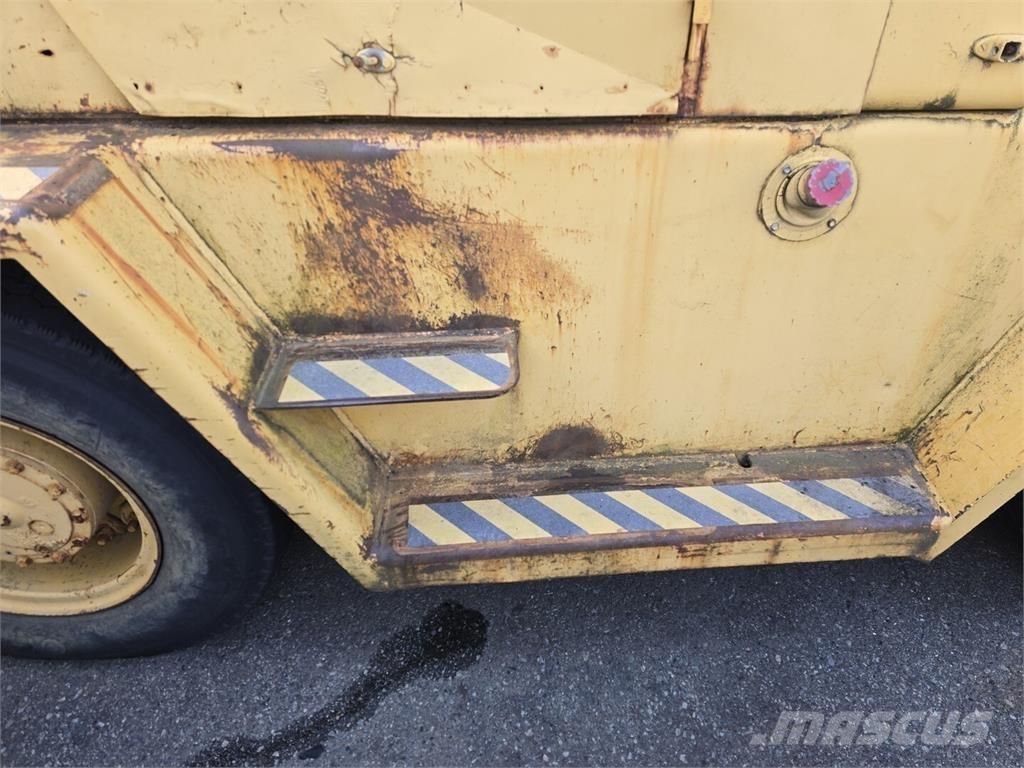 CAT V200B STR Maszyny budowlane - Inne