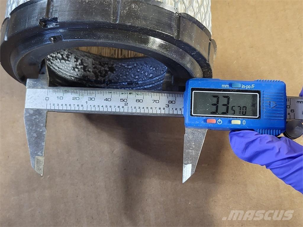 Donaldson P827653 Maszyny budowlane - Inne