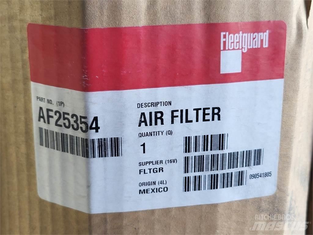 Fleetguard AF25354 Maszyny budowlane - Inne