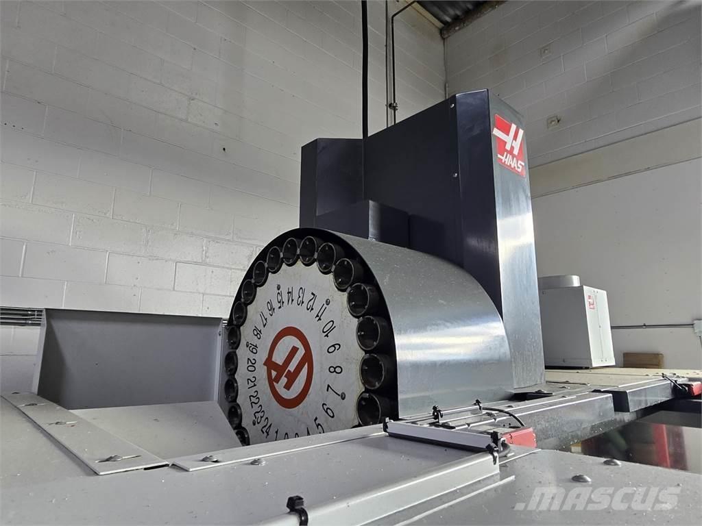 Haas VF-4SS Maszyny budowlane - Inne