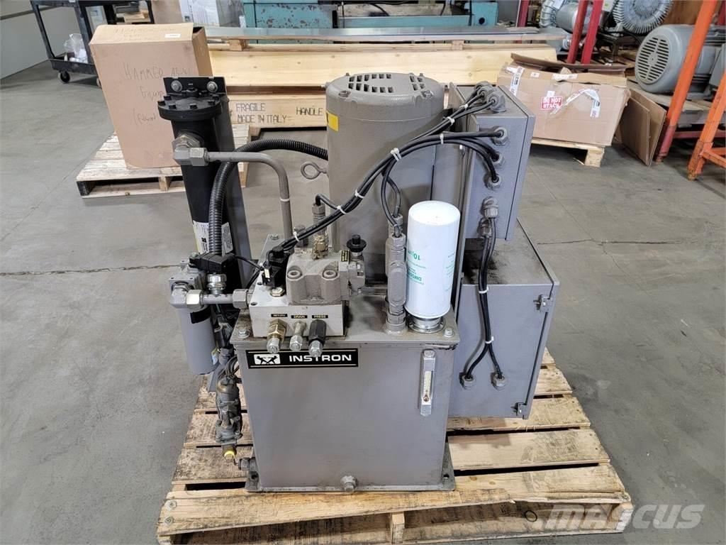  INSTRON A440 83C Pompy wodne