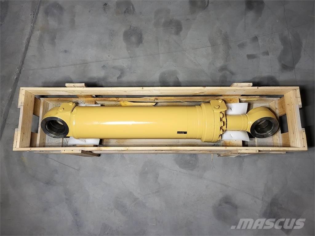 Komatsu 707-01-0E630 Transport - Inne