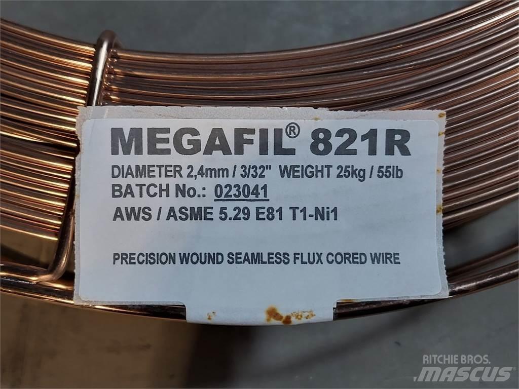  MEGAFIL 821R Urządzenia spawalnicze