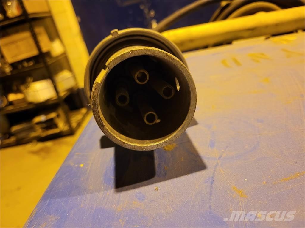 Miller Dimension 652 Urządzenia spawalnicze