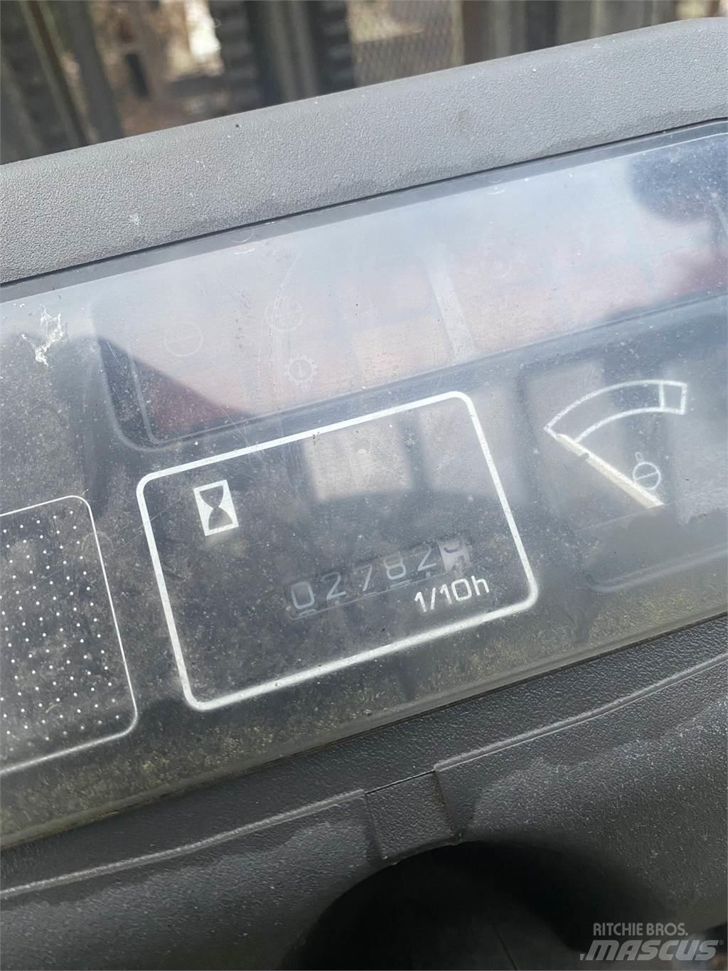 Nissan PJO2A25V Maszyny budowlane - Inne