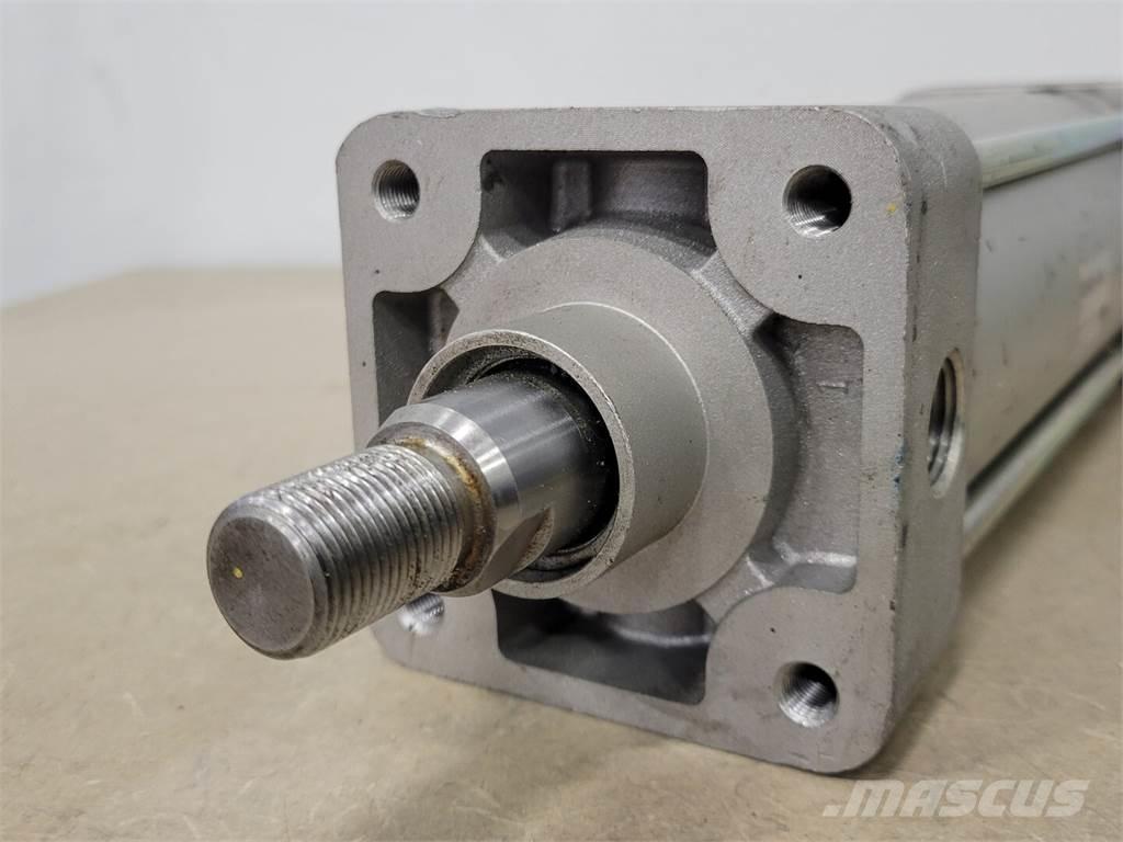 SMC NCDA1B325-0800 Transport - Inne