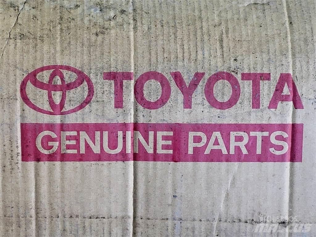 Toyota 67002-60500 Maszyny komunalne