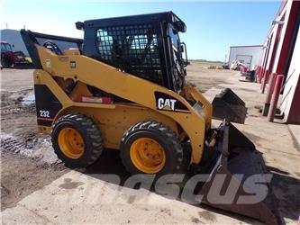 CAT 232 Ładowarki burtowe