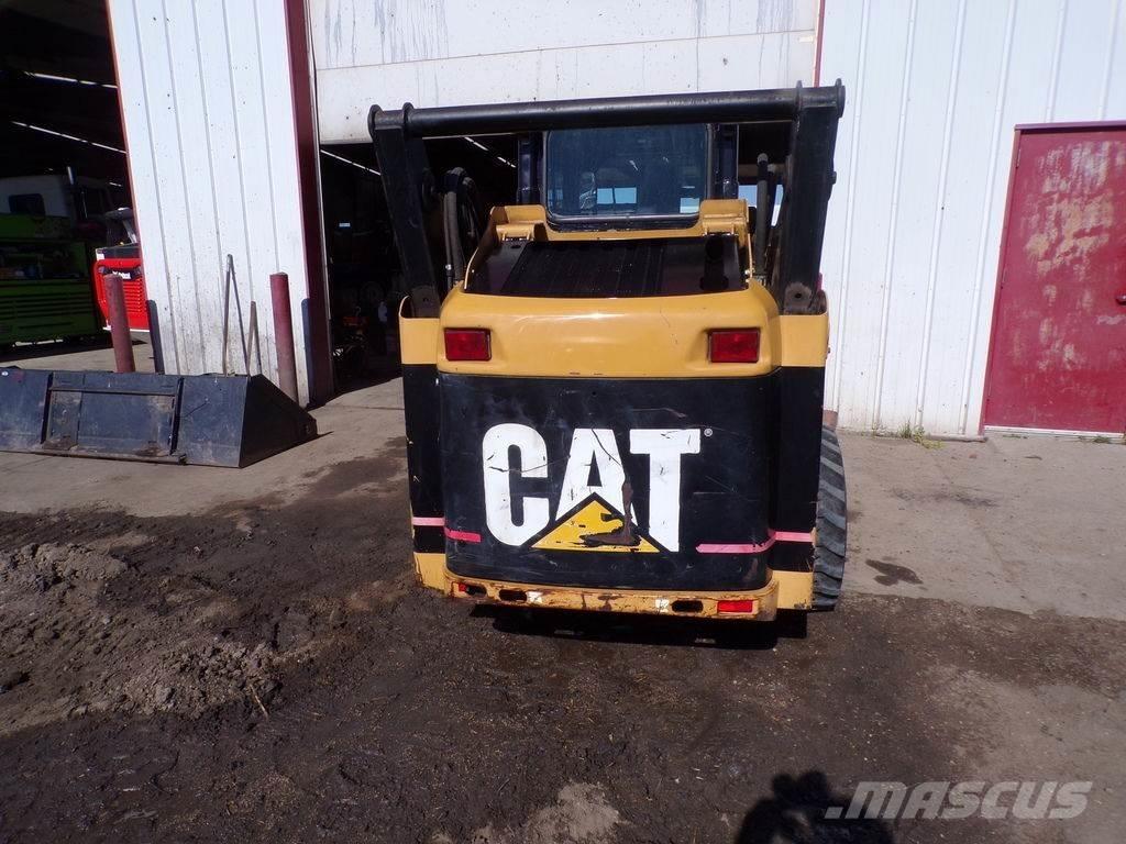 CAT 232 Ładowarki burtowe