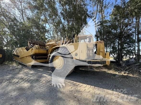 CAT 623B Skrobaki