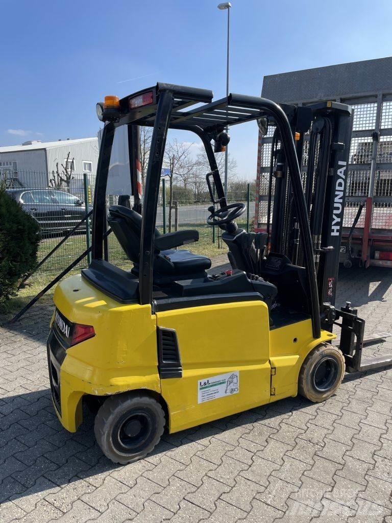 Hyundai 20 B - 9 Wózki elektryczne