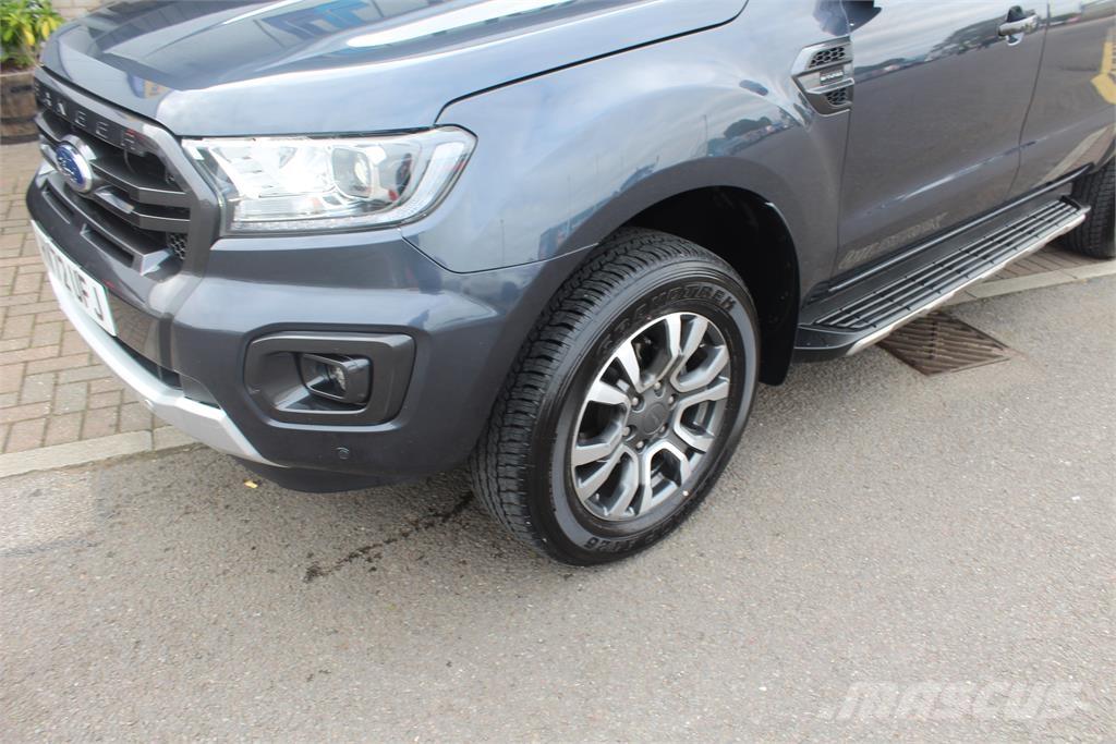 Ford Ranger Wildtrak Pick-upy / Pojazdy z otwieranymi burtami