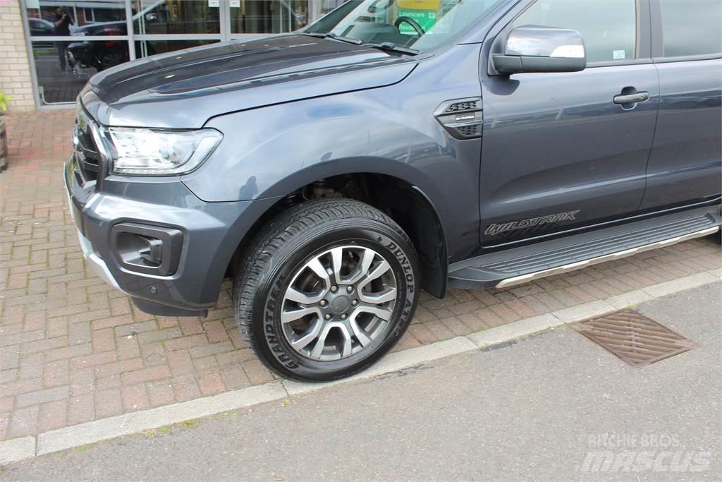Ford Ranger Wildtrak Pick-upy / Pojazdy z otwieranymi burtami
