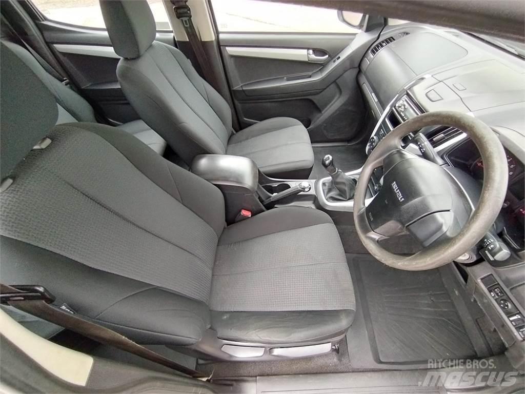 Isuzu D-Max Eiger Pick-upy / Pojazdy z otwieranymi burtami