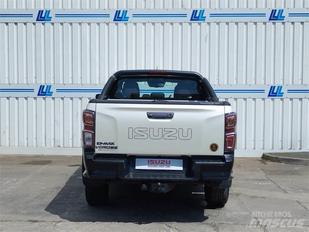 Isuzu V-Cross Pick-upy / Pojazdy z otwieranymi burtami