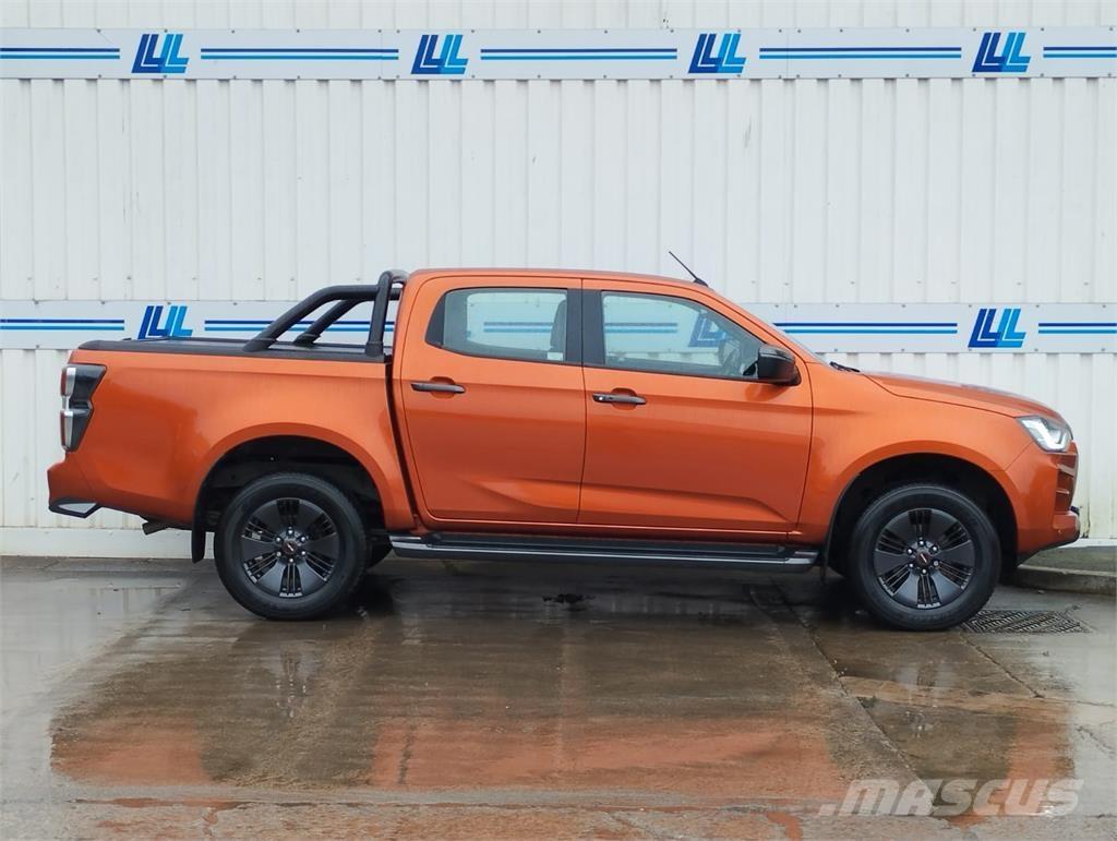 Isuzu V-Cross Pick-upy / Pojazdy z otwieranymi burtami