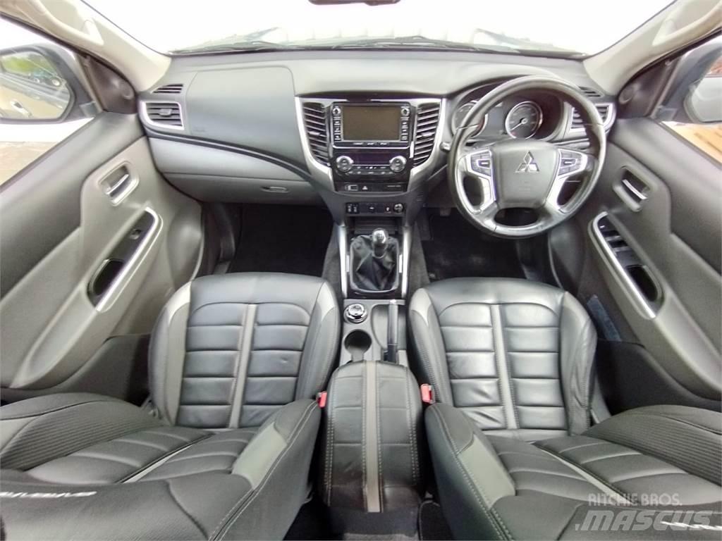 Mitsubishi L200 Maszyny budowlane - Inne