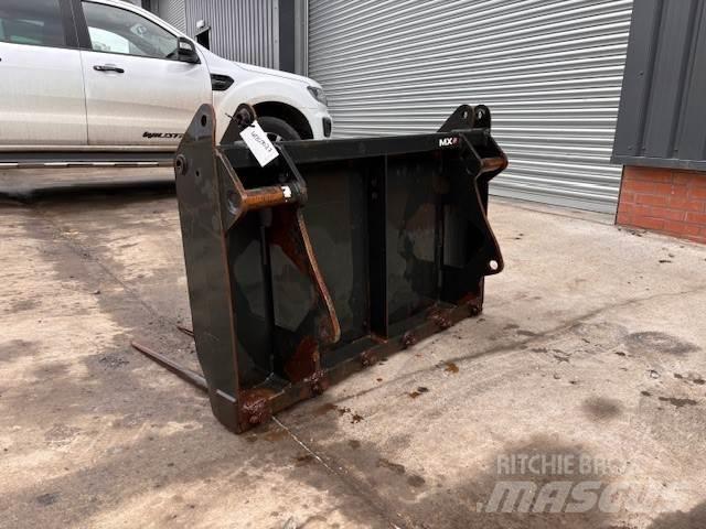 Quicke Muck Grab Sprzęt rozładowczy do silosów