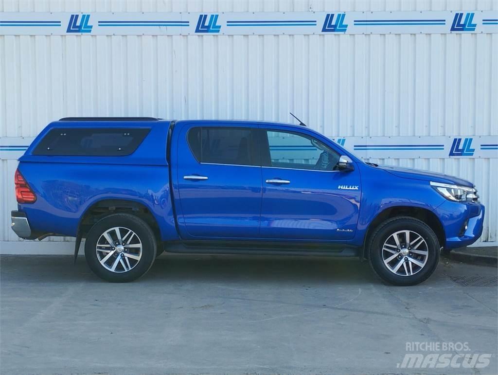 Toyota Hilux Maszyny budowlane - Inne