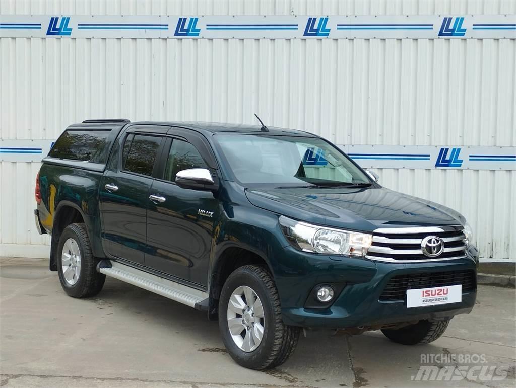 Toyota Hilux Maszyny budowlane - Inne