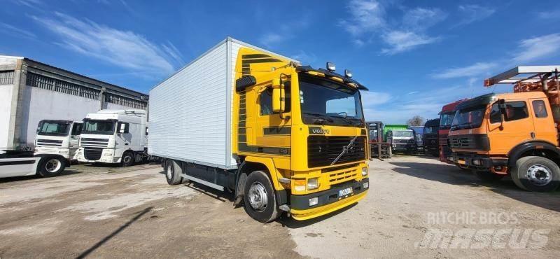 Volvo F10 Samochody ciężarowe ze skrzynią zamkniętą