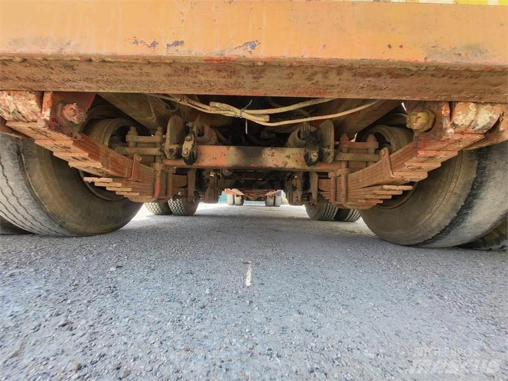 Volvo N12 Ciężarówki typu Platforma / Skrzynia
