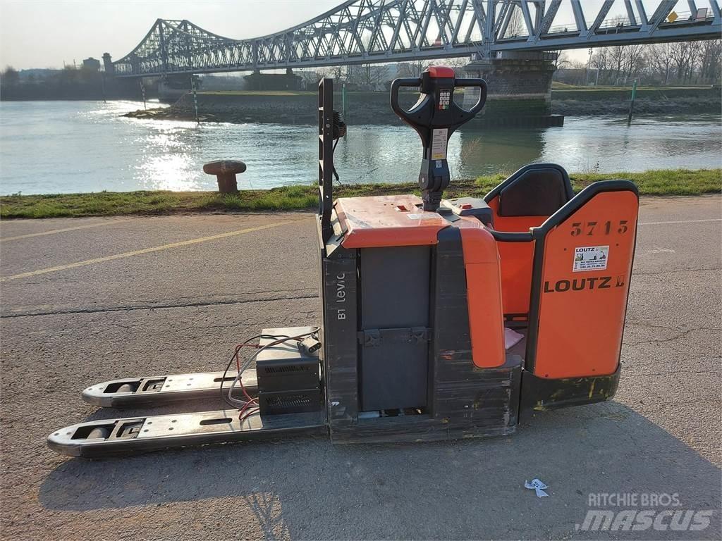 BT LPE240 Samojezdne maszyny do załadunku