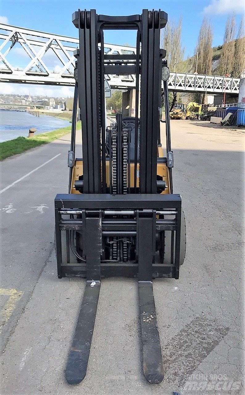 CAT GP30N Wózki widłowe inne