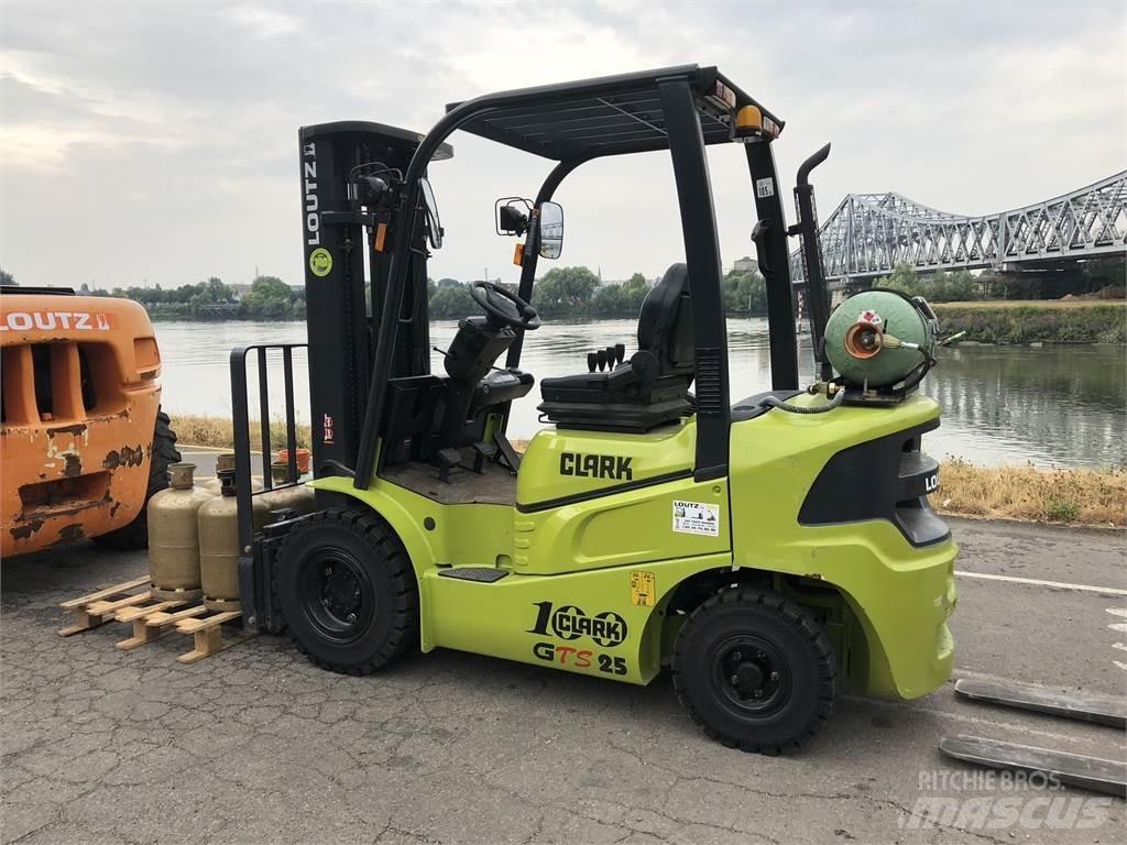 Clark GTS25L Wózki widłowe inne