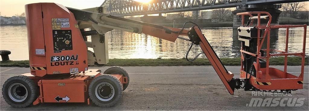 JLG E300AJ Inne podnośniki