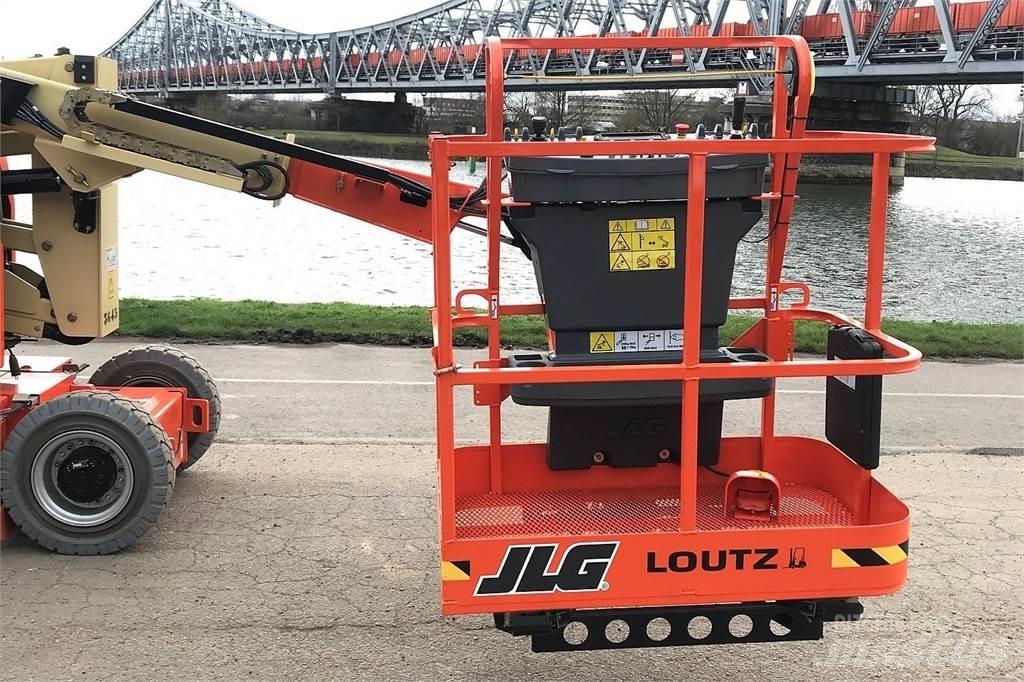 JLG E300AJP Inne podnośniki