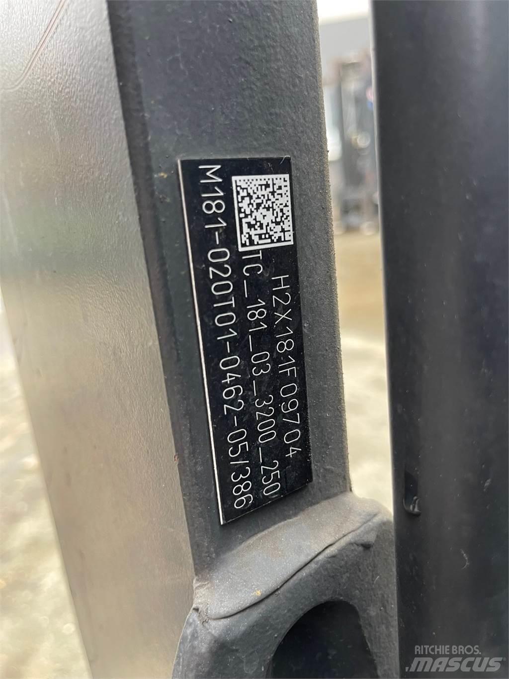 Linde E18-02 Wózki widłowe inne