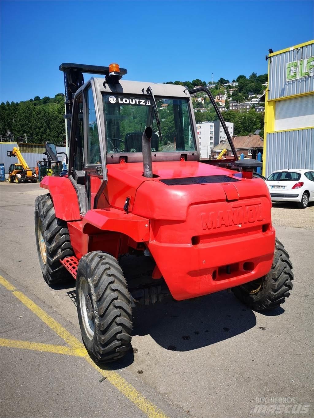 Manitou M26-4 Wózki widłowe terenowe
