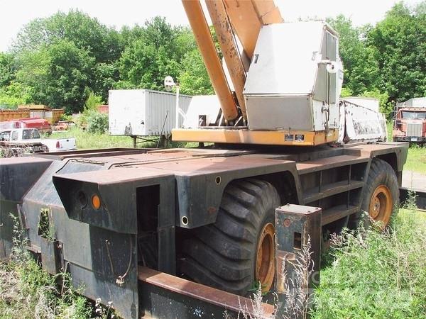 Drott 2500 Żurawie szosowo-terenowe