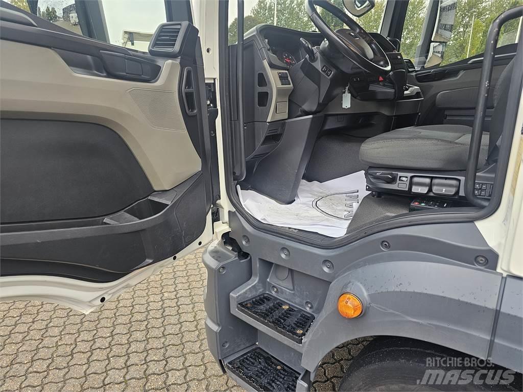 MAN TGL 12.250 Ciężarówki firanki
