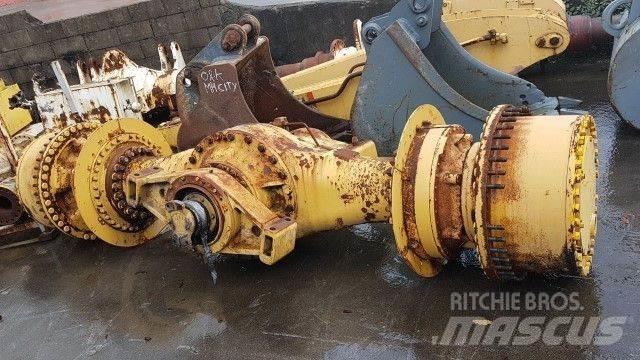 CAT 988B Mosty, wały i osie