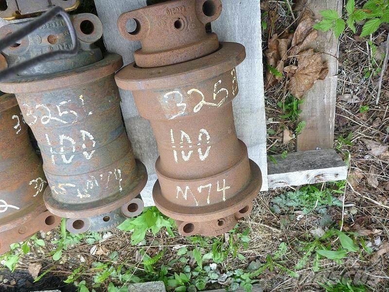 CAT  Gąsienice, łańcuchy i podwozia