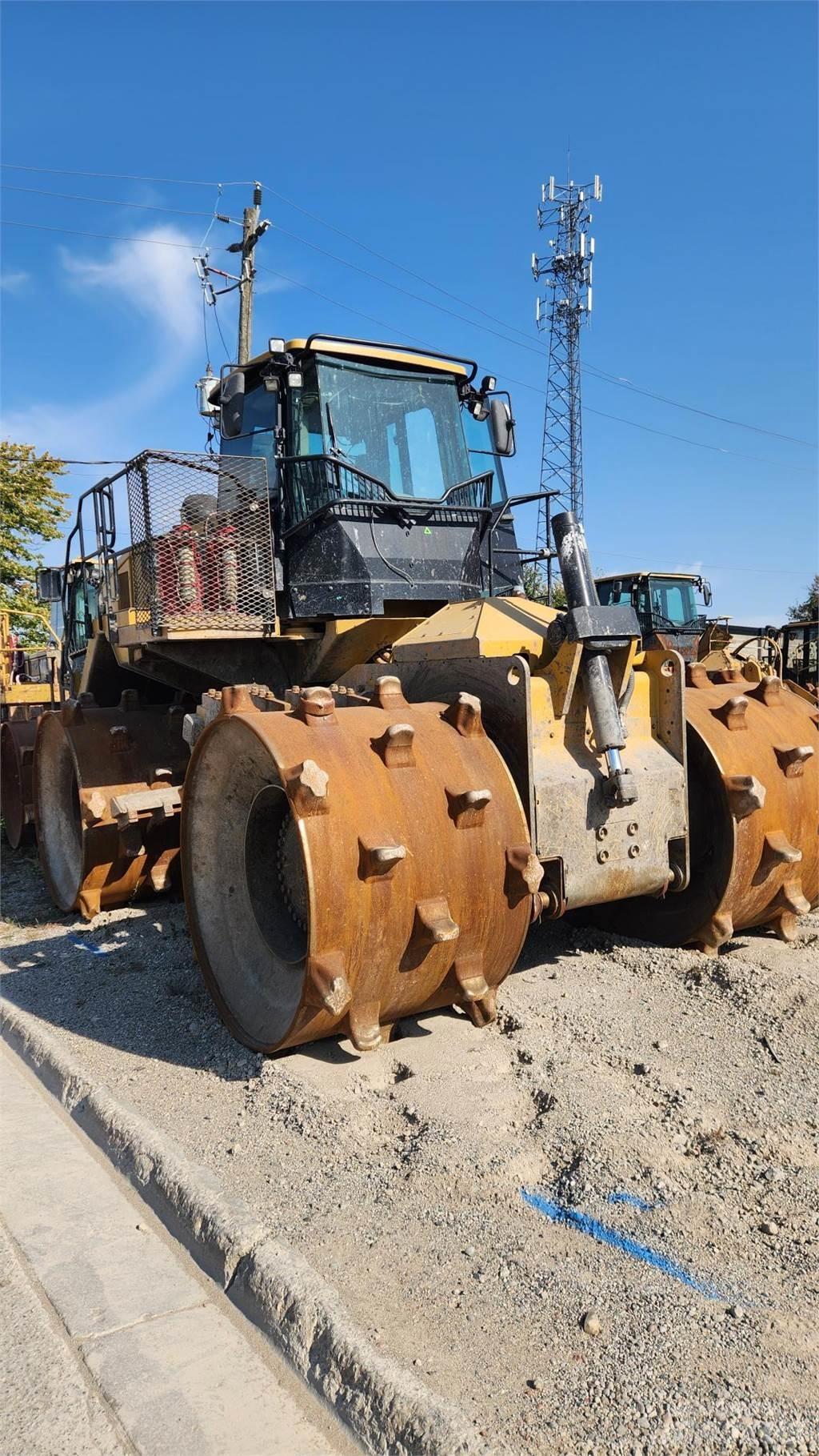 CAT 826K Maszyny budowlane - Inne