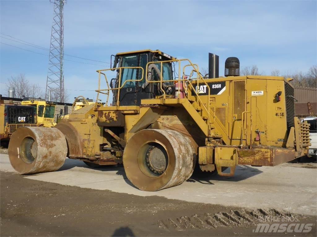 CAT 836H Maszyny budowlane - Inne